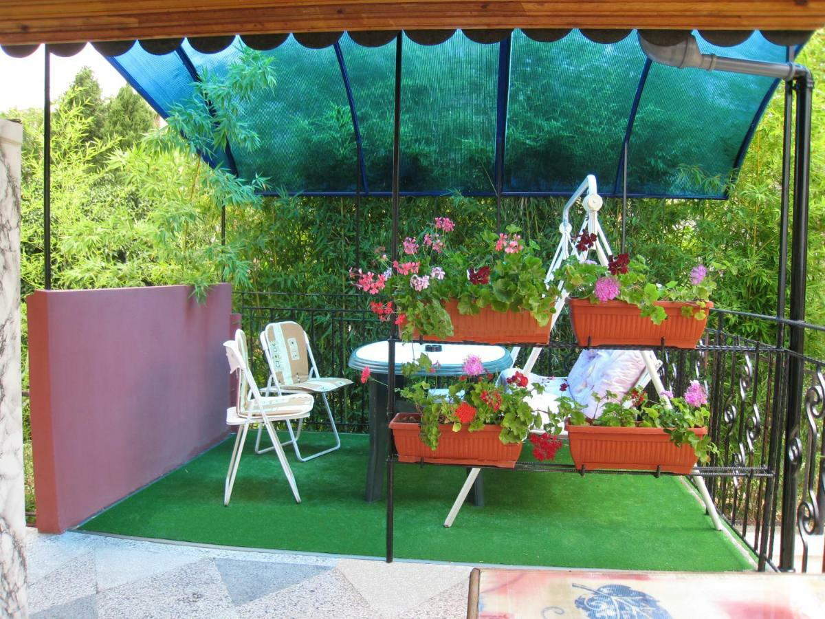 Villa Summer House セインツ・コンスタンティン＆ヘレナ エクステリア 写真